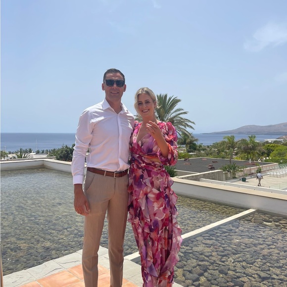 Occasion wear dress. - Picture 4 of 5